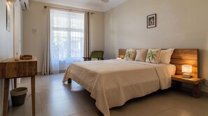 مكواة/لوح كي وواي فاي وملاءات أسرّة