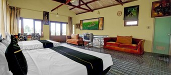 Hotel O Embun Pagi & Villa Resort Batu