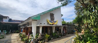 Hotel O near Alun Alun formerly Embun