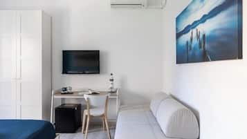 Tripla Standard | Tende oscuranti, ferro/asse da stiro, Wi-Fi gratuito