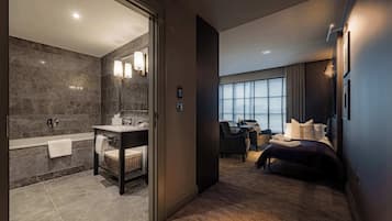 Family Double Room | In-room safe, desk, laptop workspace, iron/ironing board