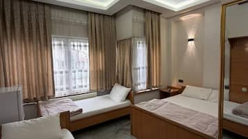 Classic Triple Room, City View | Free WiFi