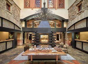 Lobby - 5 Star Hotel - The Sebastian - Vail Village w/ Parking (Vail)