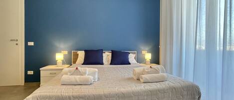 2 habitaciones, tabla de planchar con plancha, wifi y ropa de cama