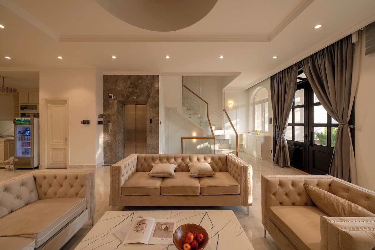 ملاءات من القطن المصري وأغطية فراش متميزة وألحفة محشوة بالريش