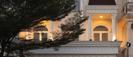 Egyptian cotton sheets, premium bedding, down comforters