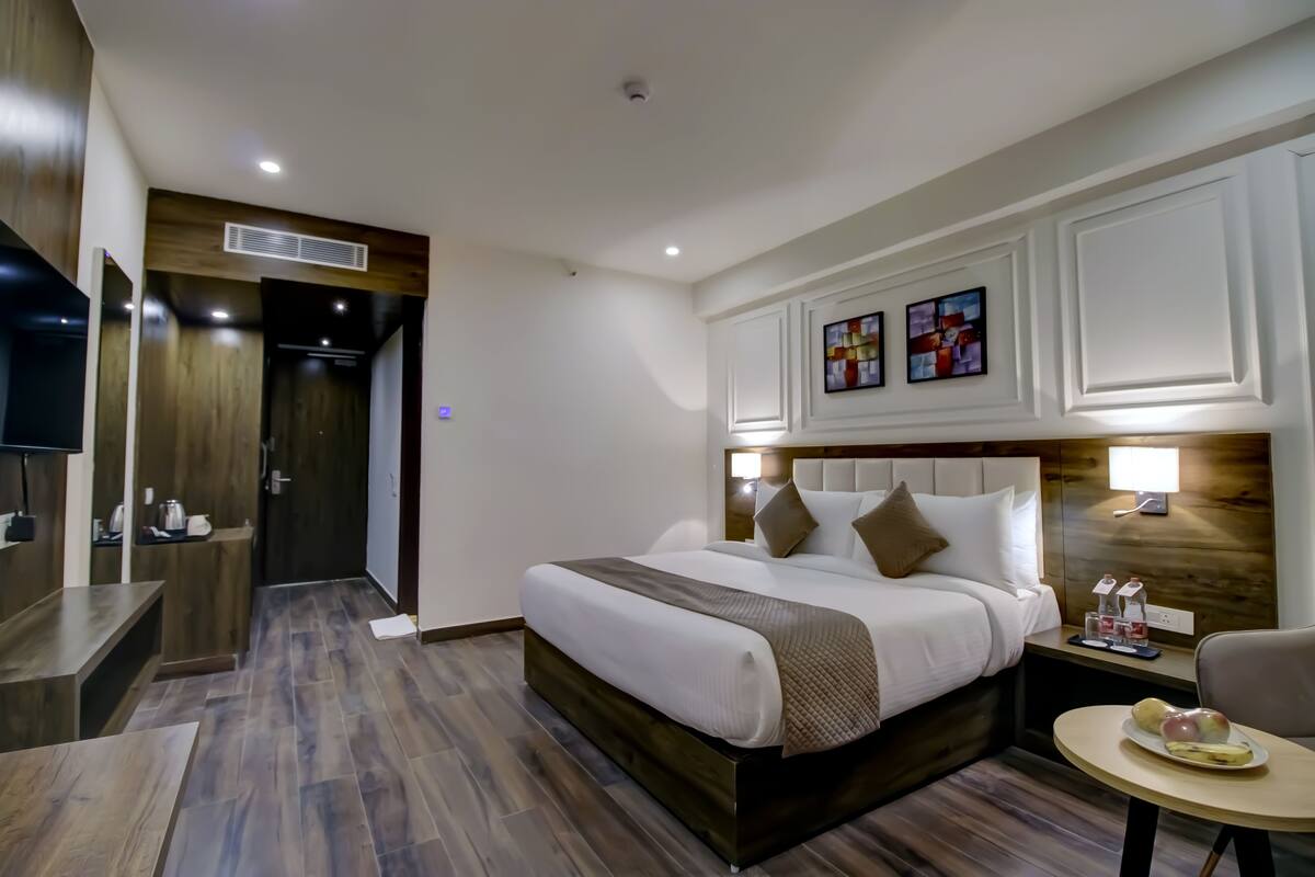 Superior Room | Iron/ironing board, WiFi (free)