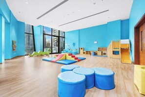 Children’s area - Luxury Burj Vista 1BR Walk to Dubai Mall & Metro (Dubai)