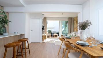 Appartement (1 Bedroom) | Dineren op de kamer