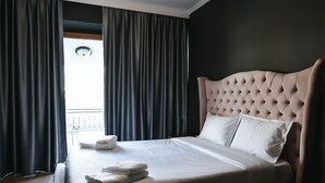 Chambre Confort double, balcon, vue sur la montagne