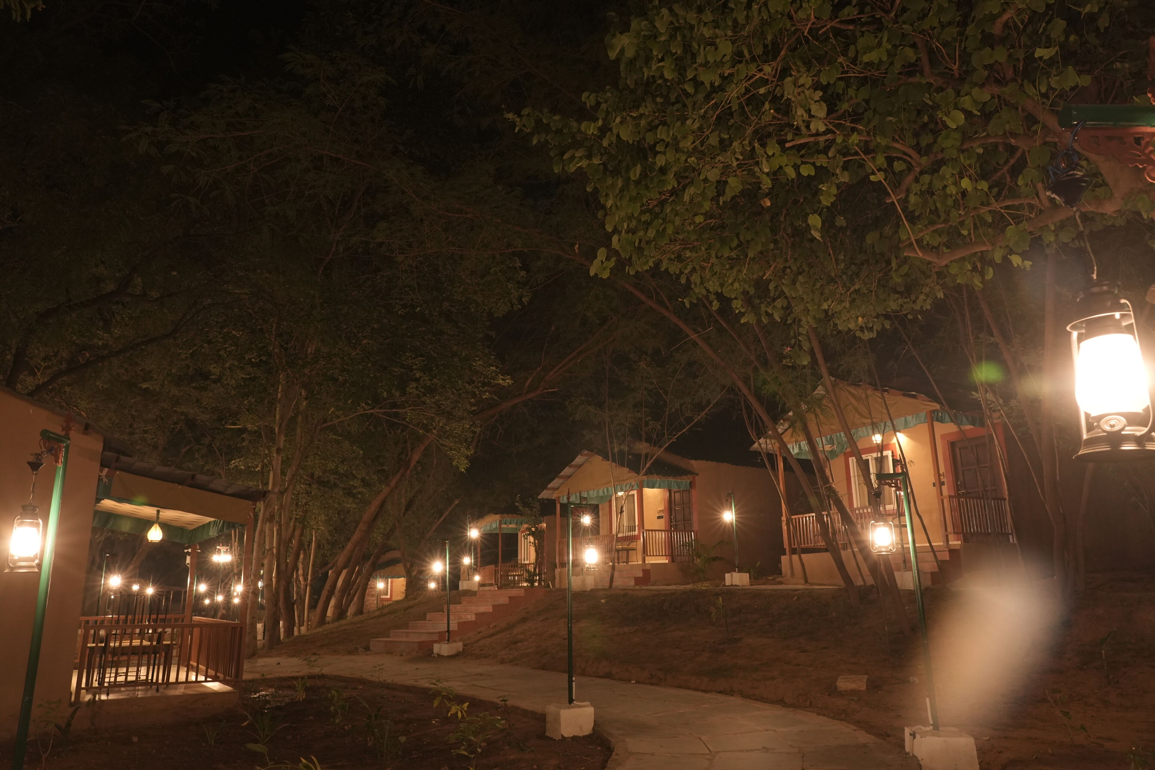 Casa de campo executiva, banheiro privativo, vista para o jardim | Cofres nos quartos, espaço de trabalho para notebook