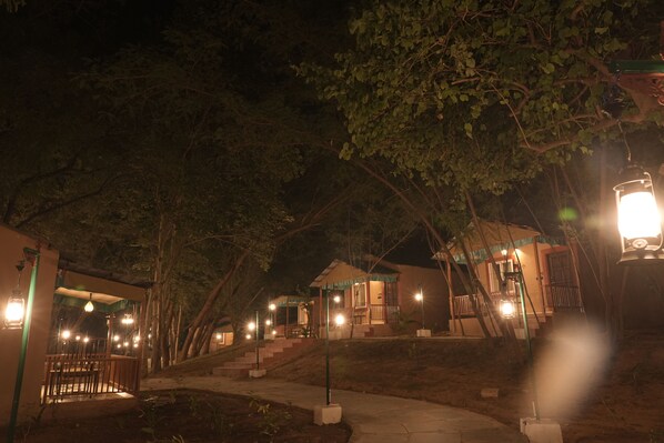 Executive Cottage, Private Bathroom, Garden View | In-room safe, laptop workspace, iron/ironing board, free WiFi - Estherea Bagh RanthambhoreTigerTerritory (Sawai Madhopur)