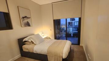 3 bedrooms, iron/ironing board, WiFi (free)