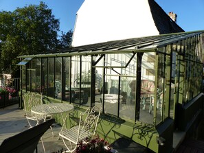 Terrace/patio - Demeure des tilleuls (Locquénolé)