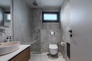 Shower, hair dryer, towels, shampoo - Nysa Luxury villa 3,Private pool,Near Hersonissos (Heraklion)