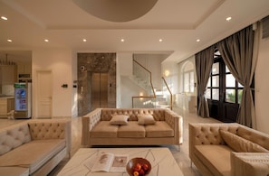 Presidential Villa, 6 Bedrooms, Club lounge access, City View