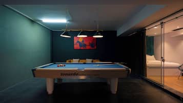 Egyptian cotton sheets, premium bedding, down duvets