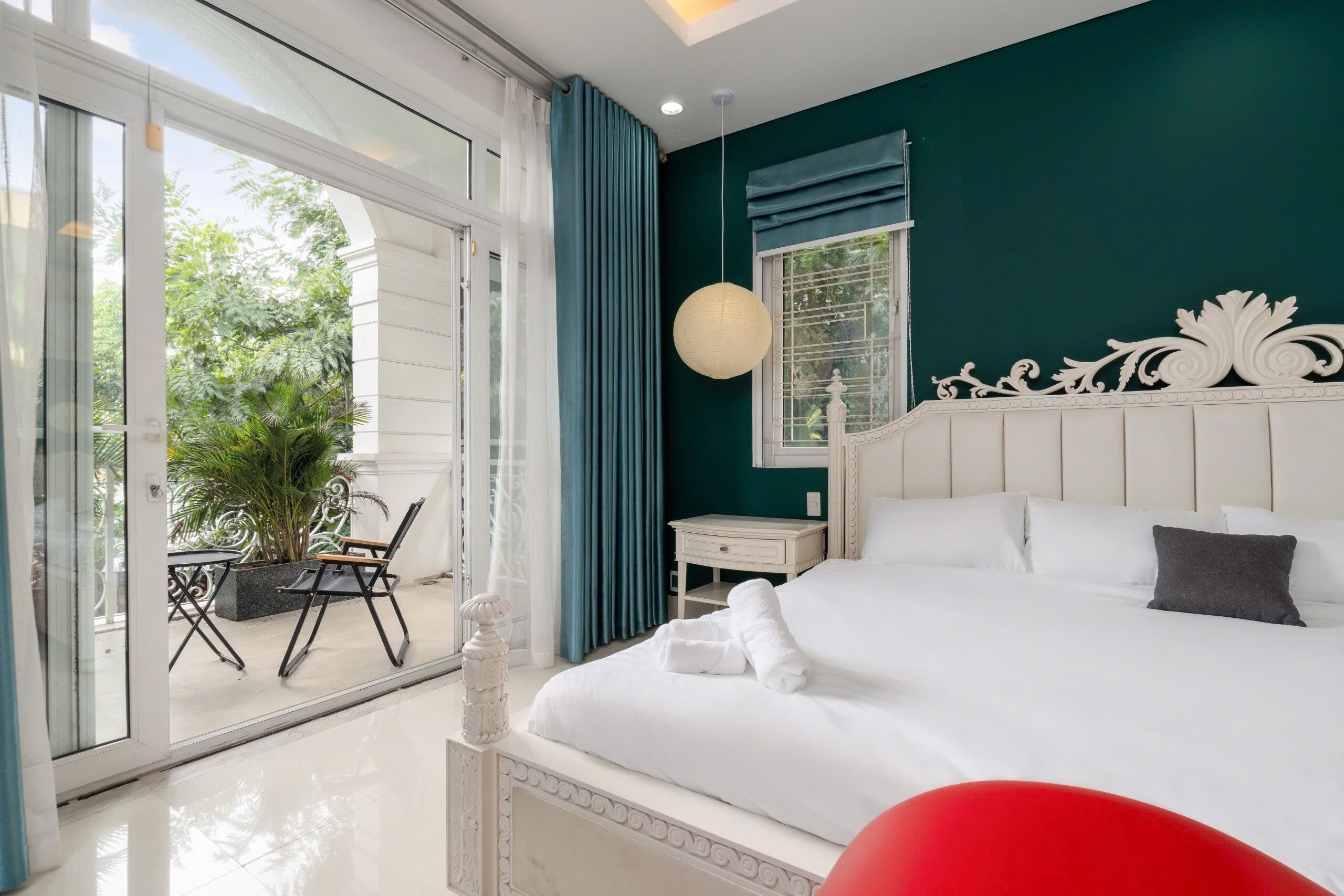 Grand Villa, 6 Bedrooms, Club lounge access, City View | Egyptian cotton sheets, premium bedding, down duvets