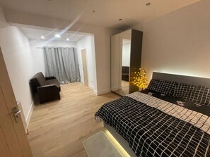 Room, 1 Bedroom, Smoking, Garden View | 1 bedroom