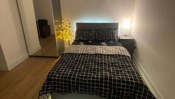Room, 1 Bedroom, Smoking, Garden View | 1 bedroom