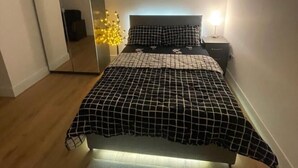 Room, 1 Bedroom, Smoking, Garden View - Welcoming Home Feel Like you Home (London)