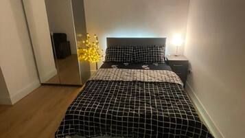 Room, 1 Bedroom, Smoking, Garden View | 1 bedroom