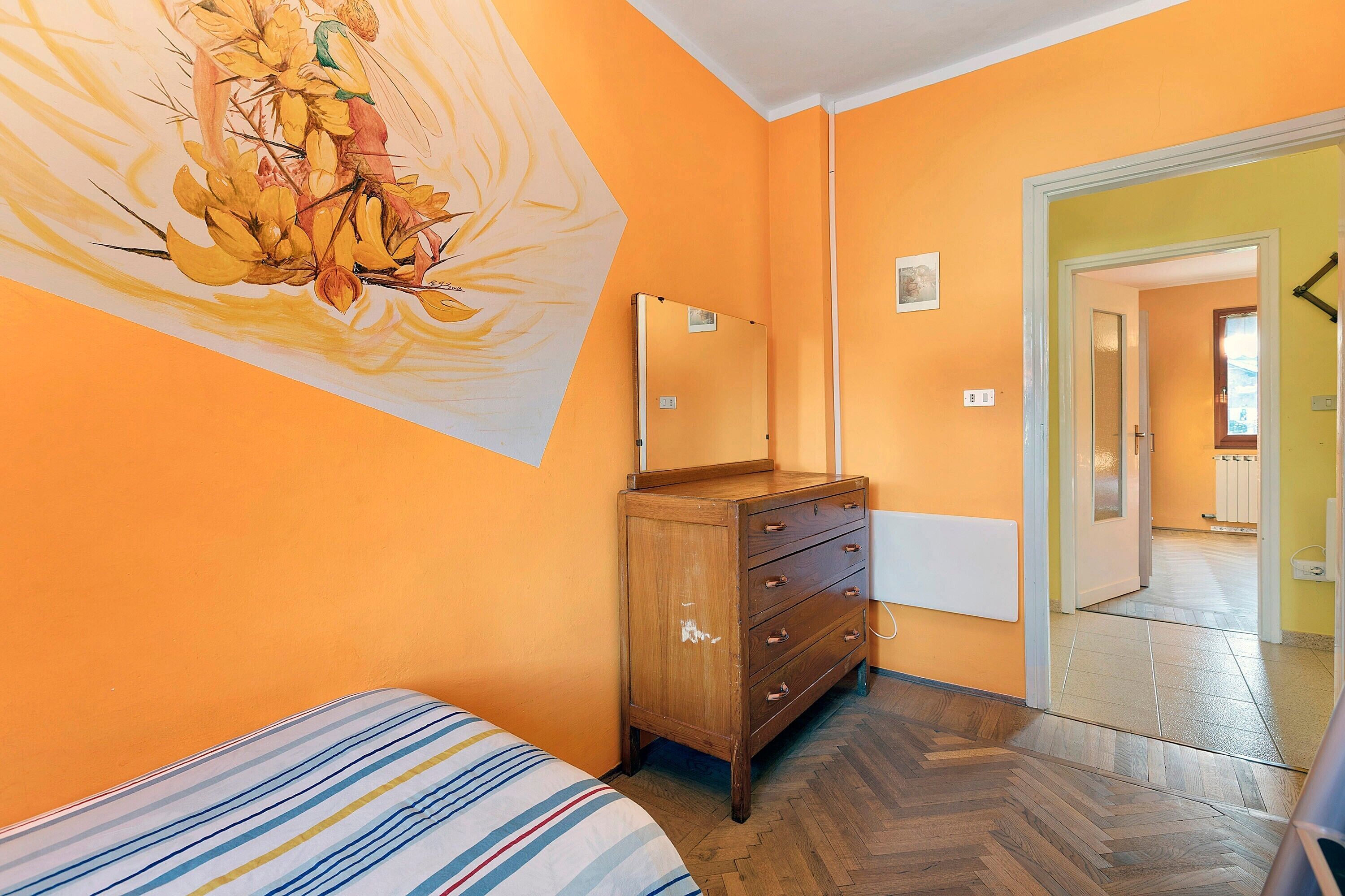 2 chambres, fer et planche à repasser, Wi-Fi, draps fournis