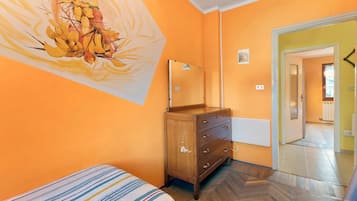 Bügeleisen/Bügelbrett, WLAN, Bettwäsche