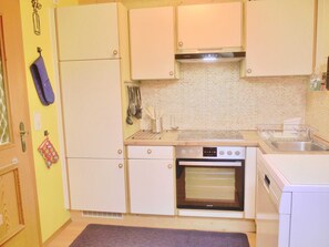 Apartment, 1 Bedroom, Balcony, Garden View | Interior - Large Apartment With Private South-facing Balcony and Panoramic Mountain View (Sankt Michael im Lungau)