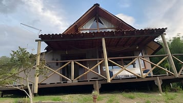 Chalet, 2 Bedrooms, Mountain View | Exterior