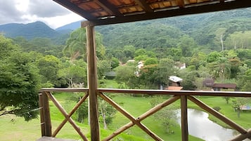 Chalet, 2 Bedrooms, Mountain View | Property grounds