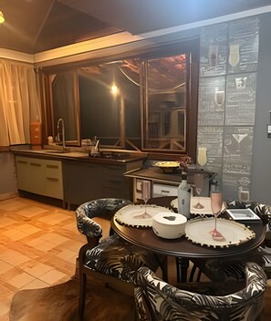 Chalet, 2 chambres, vue montagne | Cuisine privée