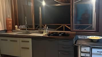 木屋, 2 間臥室, 山景 | 私人廚房 | 電冰箱、微波爐、爐台、烤麵包機