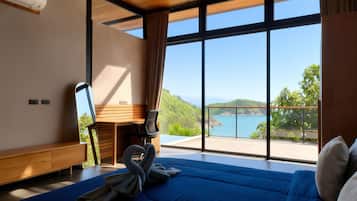 Family Villa, 2 Bedrooms, Sea View | Free WiFi, bed sheets
