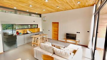 Family Villa, 2 Bedrooms, Sea View | Living area