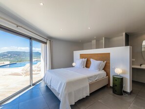6 bedrooms, iron/ironing board, travel cot, WiFi - Villa Ghjiseppina Di Pinarello (Porto-Vecchio)