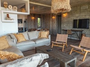 TV - Villa Fautea Di Santa Lucia (Zonza)