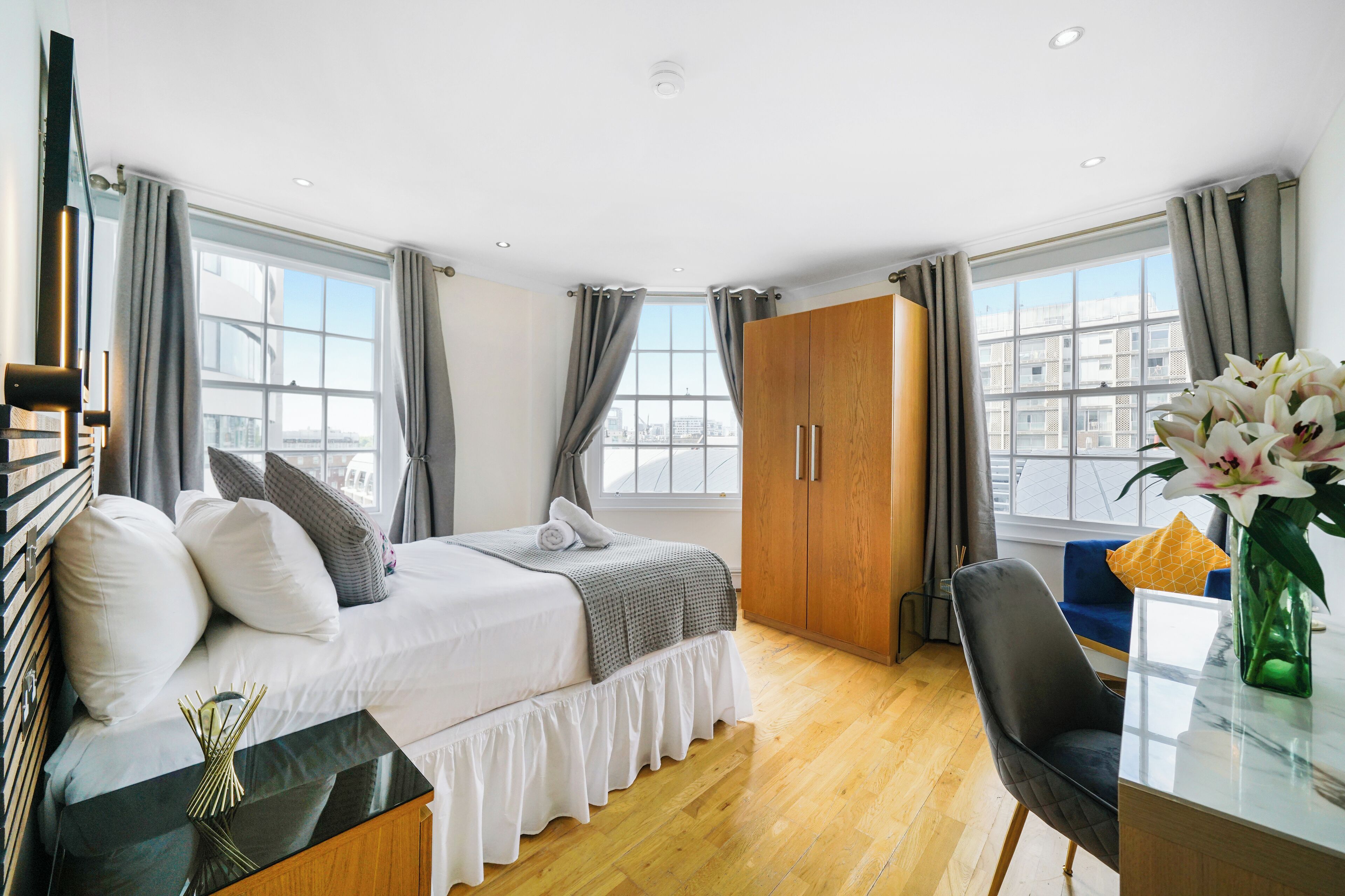 Iron/ironing board, WiFi, bed sheets