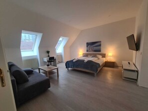 Basic-Apartment | Bügeleisen/Bügelbrett, kostenloses WLAN