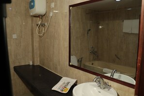 Free toiletries, towels, soap, shampoo - Hotel Sneha (Nepalgunj)