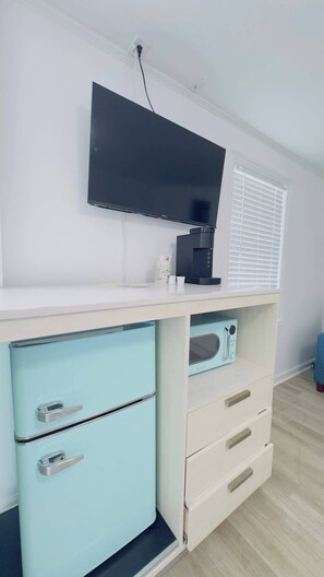 Interior - Boutique on the beach, Studio #101 + Pool (Myrtle Beach)