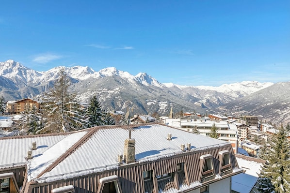 Exterior - Il Balcone Sulle Alpi ski in ski out (Sauze d'Oulx)