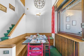 스탠다드 아파트, 침실 여러 개 (Il Balcone Sulle Alpi ski in ski out) | 다이닝
