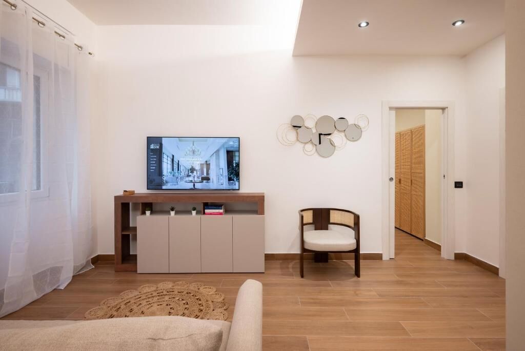 Duomo Luca Stay Luxury Suite 104 with Balconies | Living area