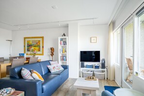 Apartment | Living room - 2 Person Apartment With sea View (De Koog)