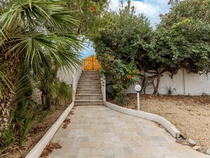 House | Garden - Spacious Holiday Home in La Ciaccia Near sea (Valledoria)