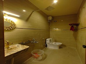 House | Bathroom - Villa Murugan by Palette Homes (Tirupporur)