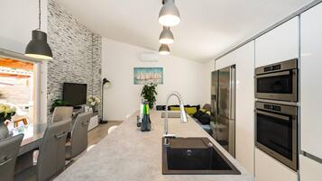 House | Private kitchen