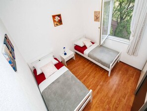 House | 5 bedrooms, iron/ironing board - Villa With Infinity Pool in Kakma (Polaca)