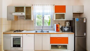 House | Private kitchen - Villa With Infinity Pool in Kakma (Polaca)